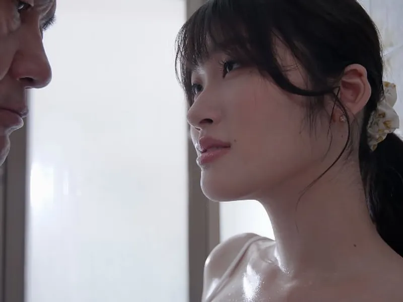 Chồng yêu bỏ bê, vợ yêu được ông chú giúp thỏa mãn cơn dâm đãng lồn
